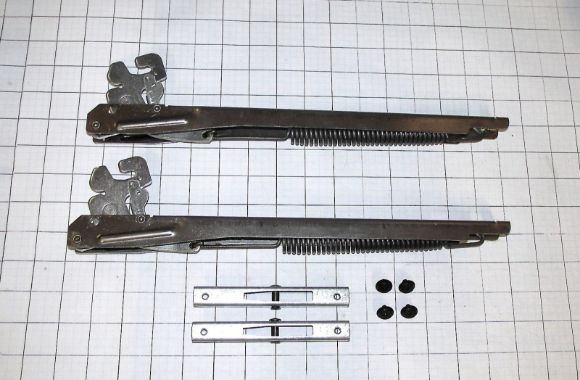 Picture of OEM Frigidaire Door Hinge Kit 5304445530